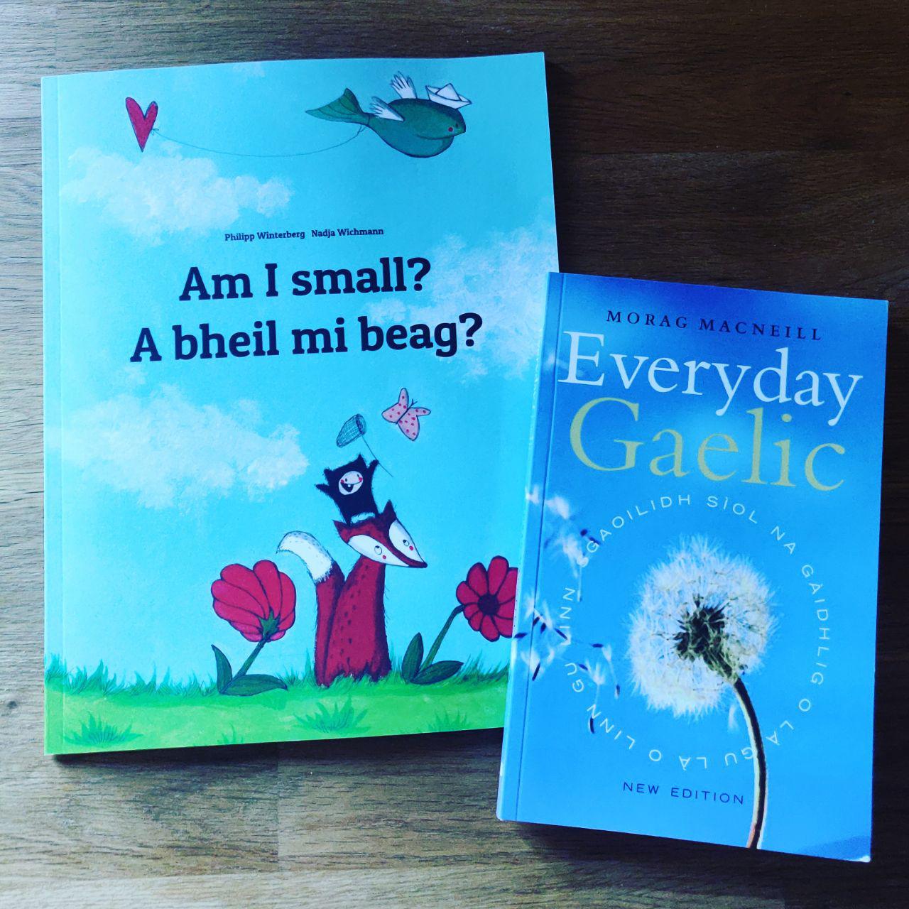 Everyday Gaelic and Am I small?